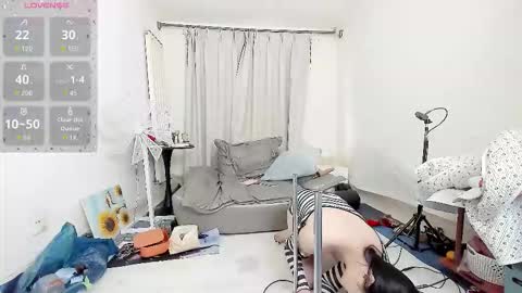 Snapshot of foxyiyi chatting on November 20, 8:14 am yiyi online show from November 20, 8:14 am