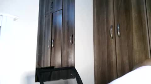 Snapshot of foxykay1 chatting on October 31, 4:02 am Kayla online show from October 31, 4:02 am