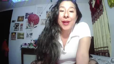 Snapshot of foxymalish chatting on April 27, 2:53 am Malishka online show from April 27, 2:53 am