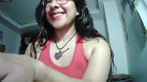 Snapshot of foxymalish chatting on May 6, 4:19 am Malishka online show from May 6, 4:19 am