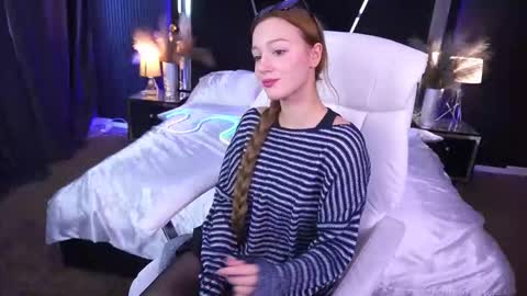 Maya online show from October 18, 1:23 pm