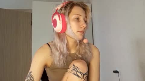 Kate online show from November 9, 8:12 am