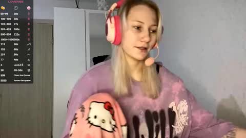 Kate online show from December 3, 7:05 am