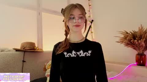 Snapshot of foxysecret_ chatting on July 2, 6:25 pm foxysecret_ online show from July 2, 6:25 pm