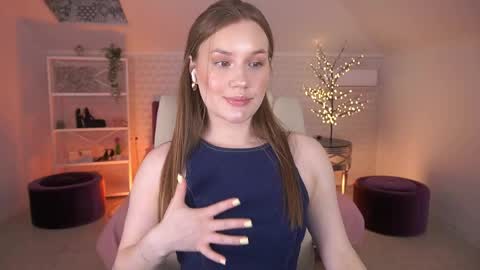 Snapshot of foxyykate chatting on June 8, 7:36 pm Kate online show from June 8, 7:36 pm