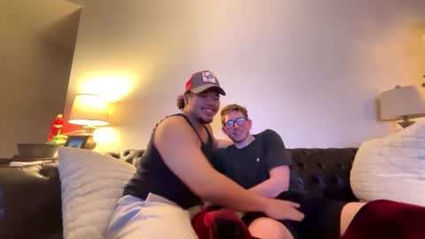 Snapshot of fr0st3d_ chatting on December 30, 11:49 pm fr0st3d_ online show from December 30, 11:49 pm