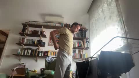 fra___ online show from November 24, 12:05 pm