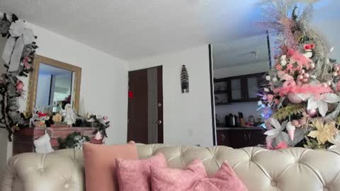 Snapshot of fraiderbrown chatting on December 2, 3:03 pm IM FRAIDER online show from December 2, 3:03 pm