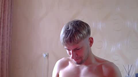 frame_tamer888 online show from June 8, 11:54 am