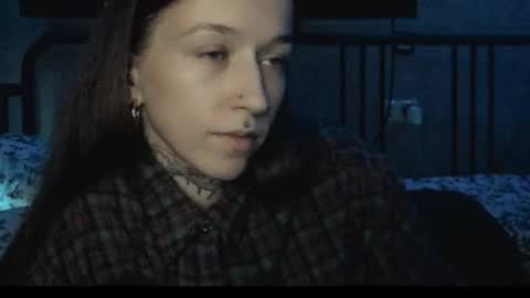 fran_bow online show from February 19, 8:49 pm