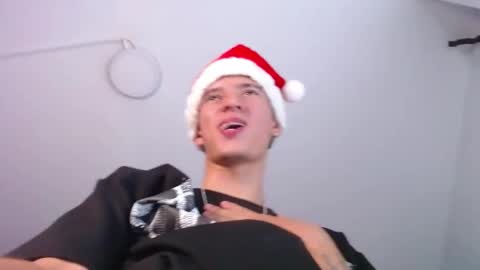 Fran online show from December 8, 2:18 am