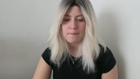 Snapshot of francescaasmith chatting on September 14, 9:03 pm Francesca online show from September 14, 9:03 pm