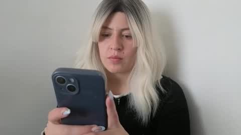 Snapshot of francescaasmith chatting on September 23, 7:39 pm Francesca online show from September 23, 7:39 pm