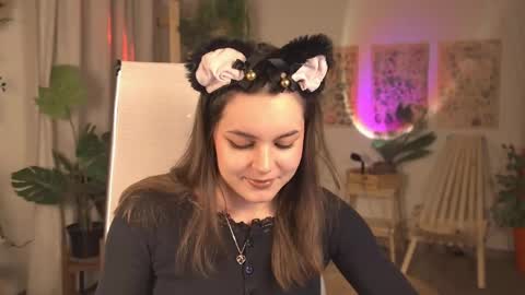 Francesca online show from May 18, 9:15 am