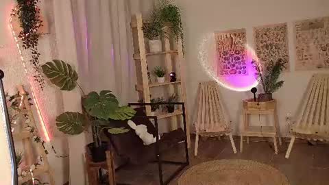 Francesca online show from June 11, 1:20 pm