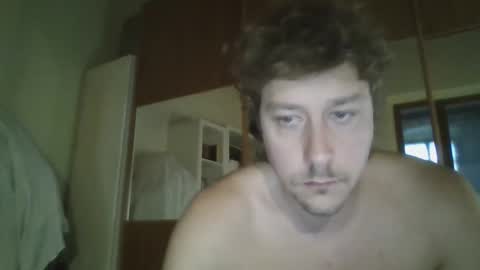 Snapshot of francesco_831115 chatting on October 16, 4:08 pm francesco_831115 online show from October 16, 4:08 pm