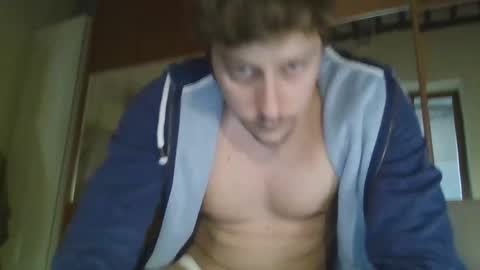 Snapshot of francesco_831115 chatting on October 19, 2:18 pm francesco_831115 online show from October 19, 2:18 pm