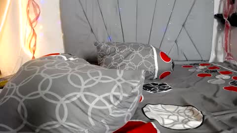 francihot4 online show from December 16, 2:16 am