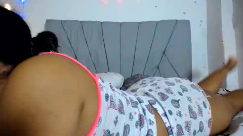 francihot4 online show from March 11, 4:18 am