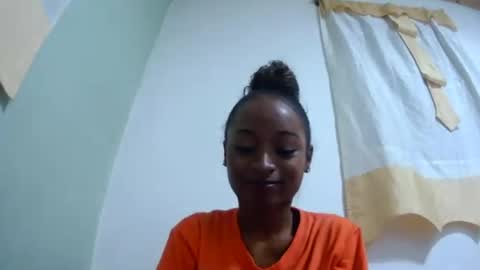 Snapshot of francine925426 chatting on July 26, 4:14 pm francine925426 online show from July 26, 4:14 pm