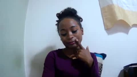 Snapshot of francine925426 chatting on July 28, 2:13 pm francine925426 online show from July 28, 2:13 pm