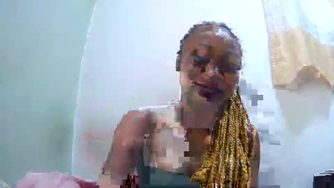 Snapshot of francine925426 chatting on August 3, 11:48 am francine925426 online show from August 3, 11:48 am