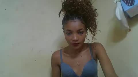 Snapshot of francinoli chatting on May 9, 8:41 am Francinoli online show from May 9, 8:41 am
