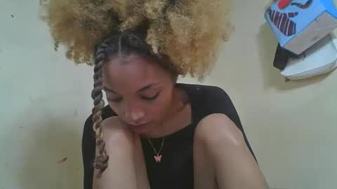 Snapshot of francinoli chatting on May 16, 5:26 am Francinoli online show from May 16, 5:26 am