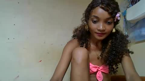 Snapshot of francinoli chatting on June 2, 10:50 am Francinoli online show from June 2, 10:50 am