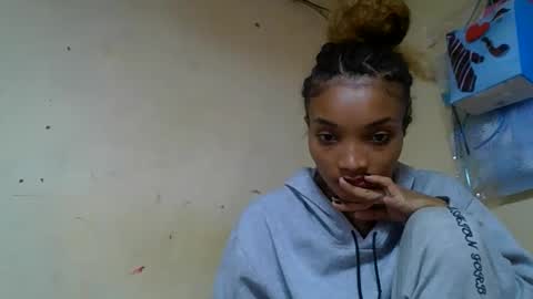 Snapshot of francinoli chatting on June 3, 2:44 pm Francinoli online show from June 3, 2:44 pm