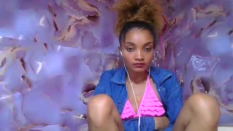 Snapshot of francinoli chatting on June 8, 2:06 pm Francinoli online show from June 8, 2:06 pm