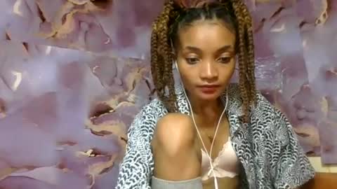 Snapshot of francinoli chatting on June 12, 3:49 am Francinoli online show from June 12, 3:49 am