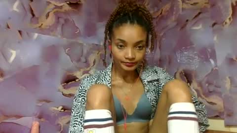 Snapshot of francinoli chatting on June 15, 4:47 am Francinoli online show from June 15, 4:47 am