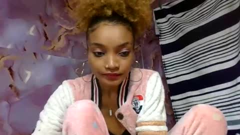 Snapshot of francinoli chatting on June 25, 5:12 am Francinoli online show from June 25, 5:12 am