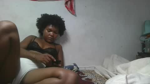 Snapshot of franckamby chatting on December 4, 7:00 pm franckamby online show from December 4, 7:00 pm