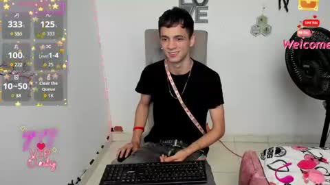 Snapshot of franco_taylor chatting on June 25, 1:26 pm Franco taylor online show from June 25, 1:26 pm