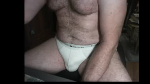 Snapshot of francois4059 chatting on July 31, 4:45 am Franois online show from July 31, 4:45 am