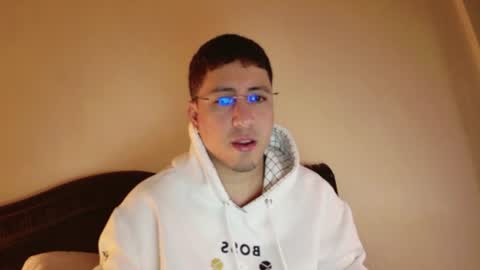Snapshot of francopizano chatting on July 23, 4:32 am Francum online show from July 23, 4:32 am