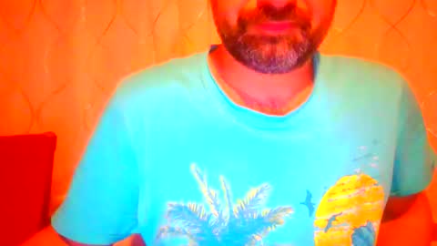 Snapshot of frank84848 chatting on May 12, 8:17 pm Frank online show from May 12, 8:17 pm