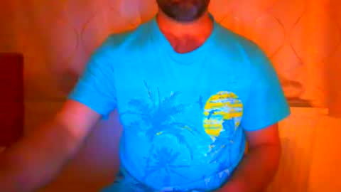Snapshot of frank84848 chatting on May 15, 10:50 pm Frank online show from May 15, 10:50 pm