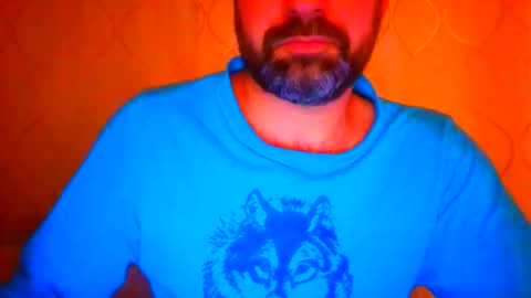 Snapshot of frank84848 chatting on May 29, 9:13 pm Frank online show from May 29, 9:13 pm