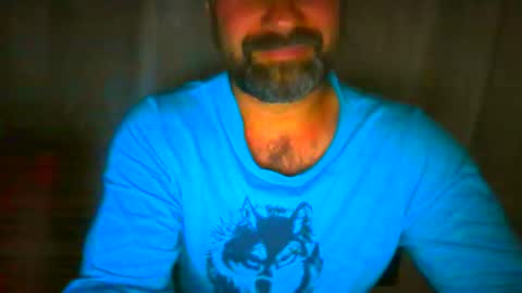 Snapshot of frank84848 chatting on June 4, 8:26 pm Frank online show from June 4, 8:26 pm