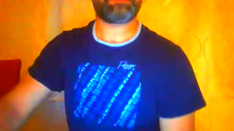 Snapshot of frank84848 chatting on June 6, 9:08 pm Frank online show from June 6, 9:08 pm