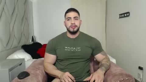frank_foxx1 online show from October 21, 2:56 am
