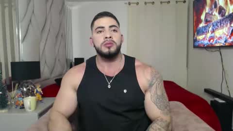 frank_foxx1 online show from December 16, 2:49 am