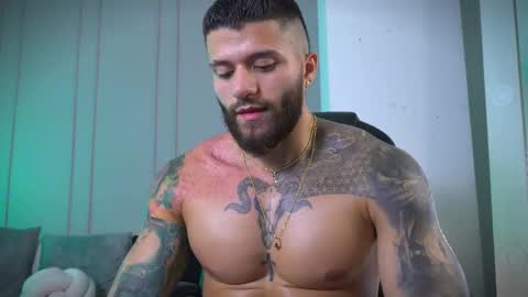 Frank Farrell. Hey remember to give me a thumbs up Ty online show from November 8, 7:19 am