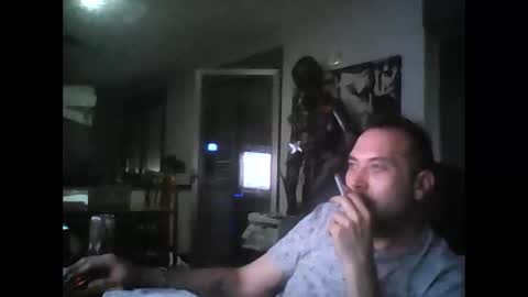 Snapshot of frankonde chatting on May 12, 6:43 am Frankonde online show from May 12, 6:43 am
