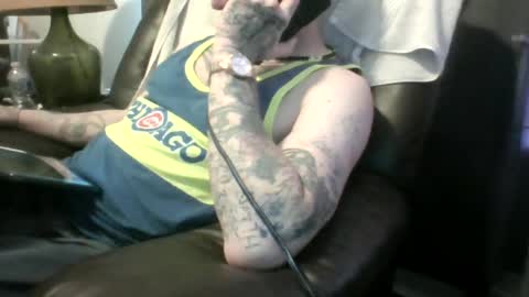 Snapshot of frankyb0yforeal chatting on July 4, 8:59 pm frankyb0yforeal online show from July 4, 8:59 pm