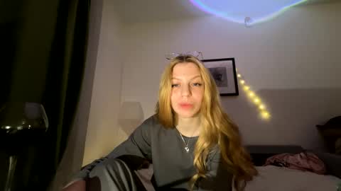 franny_fresh online show from March 14, 4:12 pm