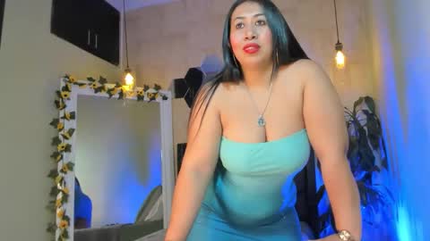 Snapshot of fransheska_mon chatting on May 5, 7:00 pm Fransheska online show from May 5, 7:00 pm